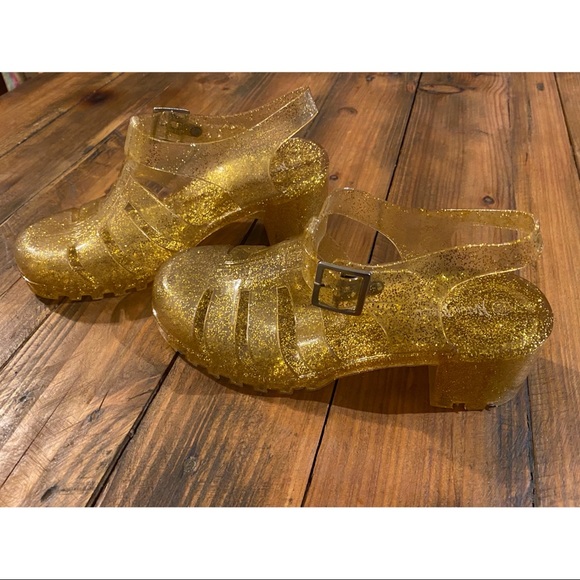 Jellies! Amazing jelly sandals in semi-clear with gold sparkles ✨ - Picture 3 of 4